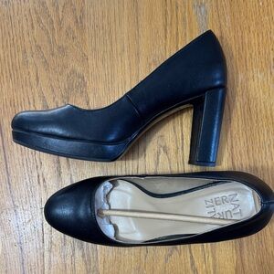 New Naturalizer Classic Black Heels